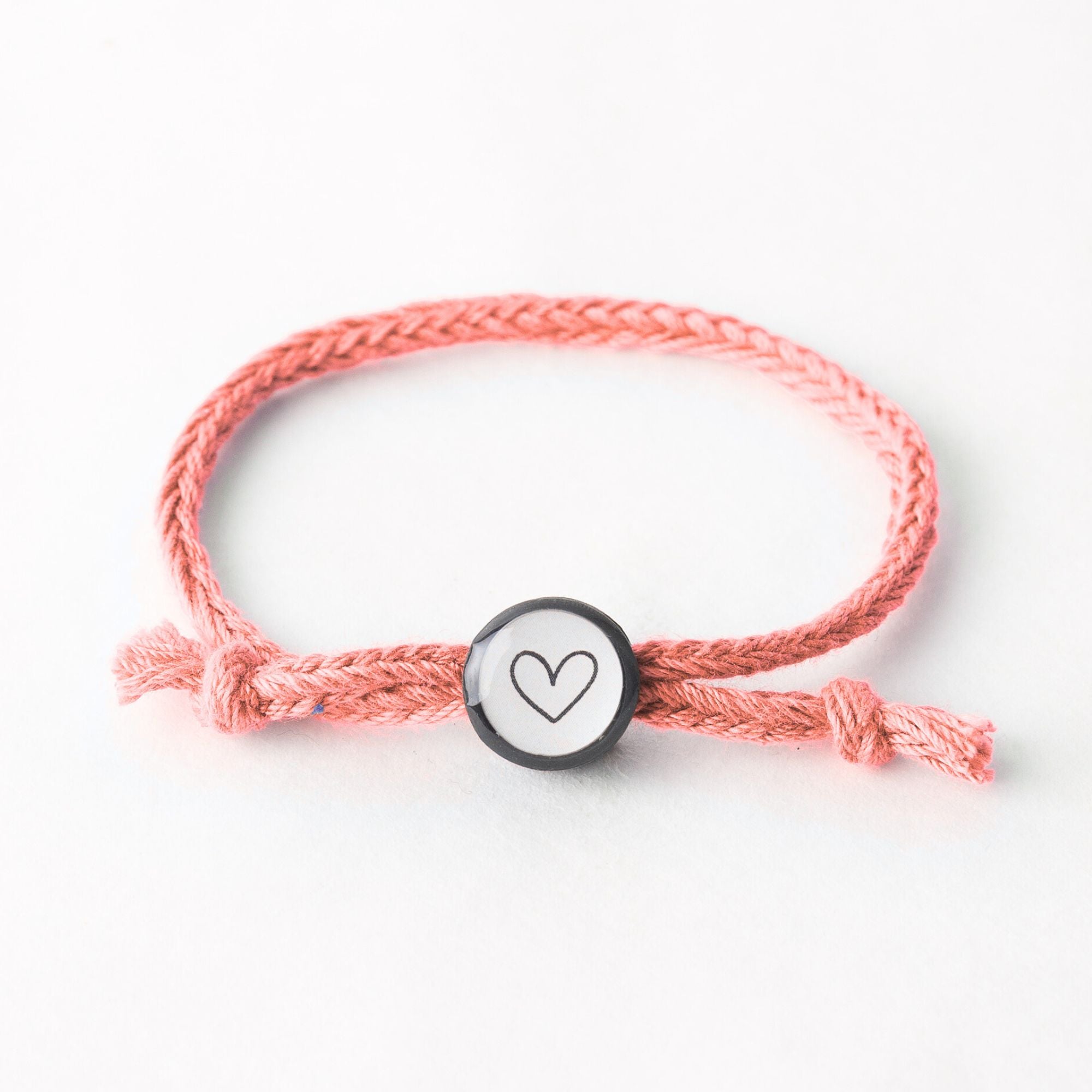 Customizable Beacon bracelet with heart design
